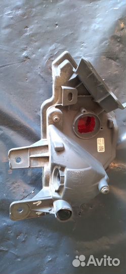 Фонарь противотуманный Toyota RAV4 8149042060