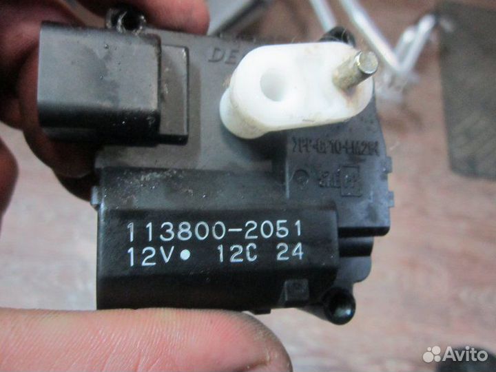 Сервопривод заслонок печки Toyota Allion ZZT245