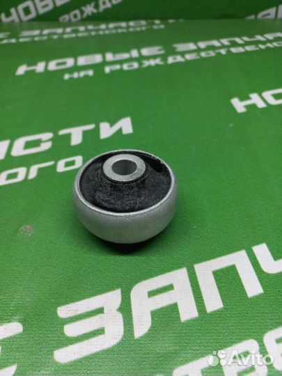 Сайлентблок рычага подвески Skoda Rapid 2013