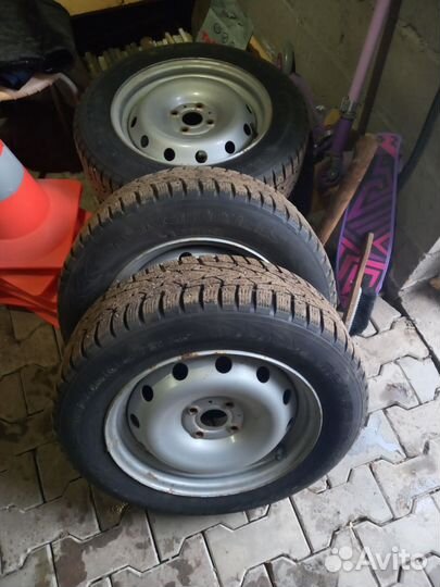 Продам комплект колёс R 15 4100