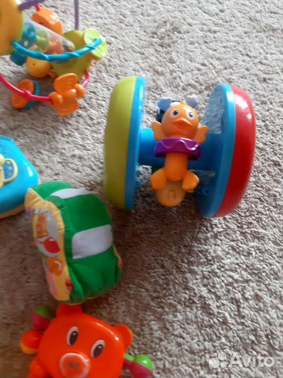 Развивающие игрушки пакетом