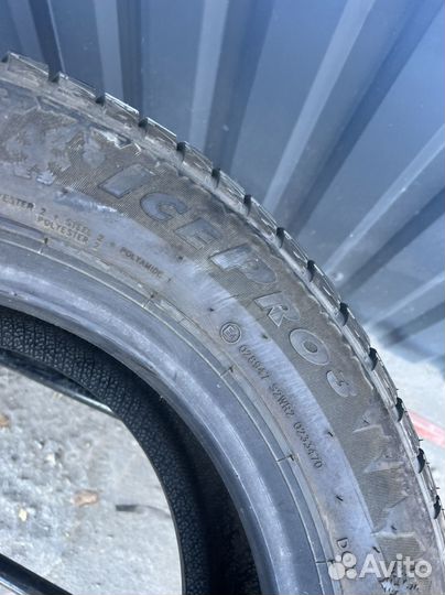 GT Radial Champiro IcePro 3 225/60 R16