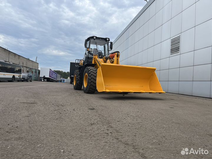 Фронтальный погрузчик Lonking CDM836N, 2023