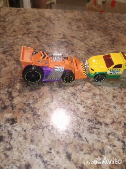 Коллекционные модельки hot wheels