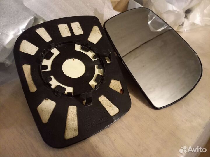 Зеркала заднего вида левое и правое ваз калина