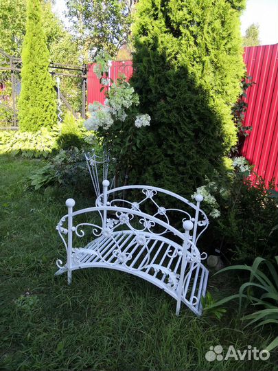 Кованый мостик для сада, садовое украшение