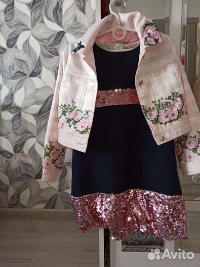 Платье и пиджак