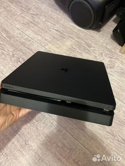 Sony PS4 slim 1tb