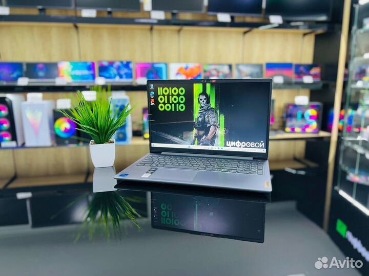 Мощный ноутбук Intel Core i5-1235U/DDR4-8/SSD-512