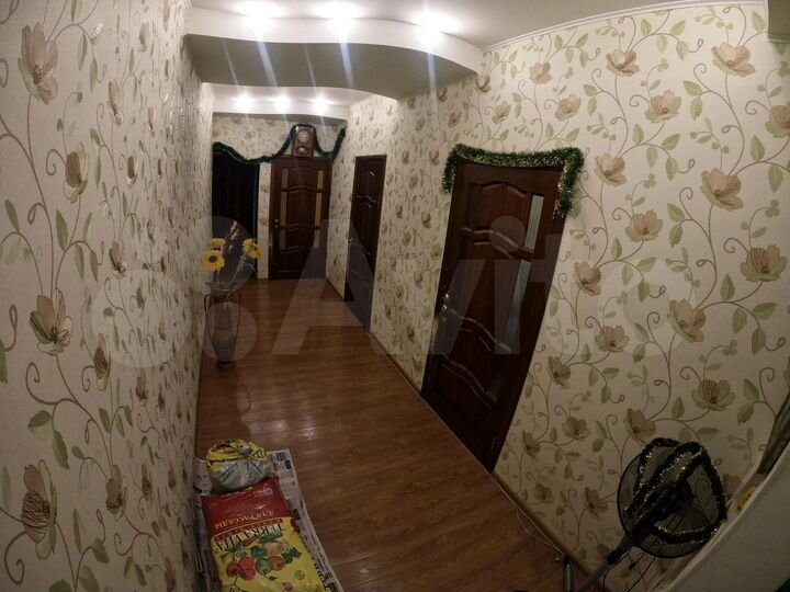 3-к. квартира, 92 м², 4/4 эт.
