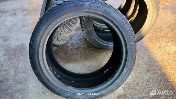 Kumho WinterCraft WP71 225/45 R18 и 255/40 R18 99V