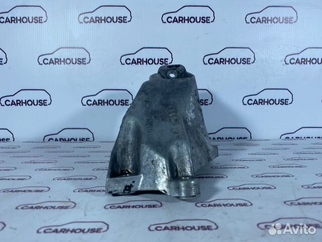 Кронштейн двигателя передний левый Audi A4 B5 1.8