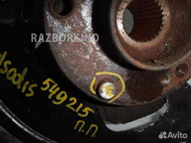 Кулак передний правый Рено