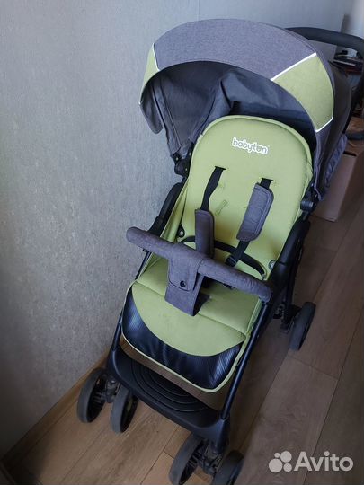 Продам прогулочную коляску