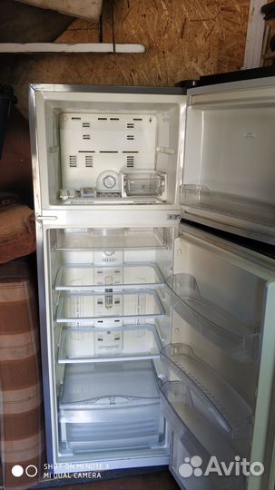 Холодильник бу whirlpool