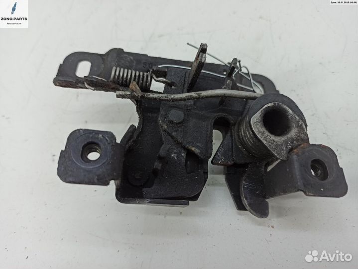 Замок капота 8D0823509F на Audi A4 B5 (1994-2001)