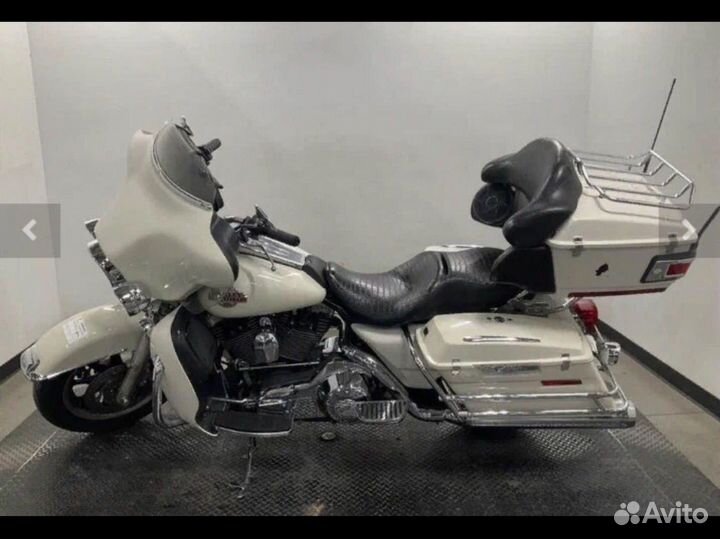 Harley Davidson Electra Glide Год 2005