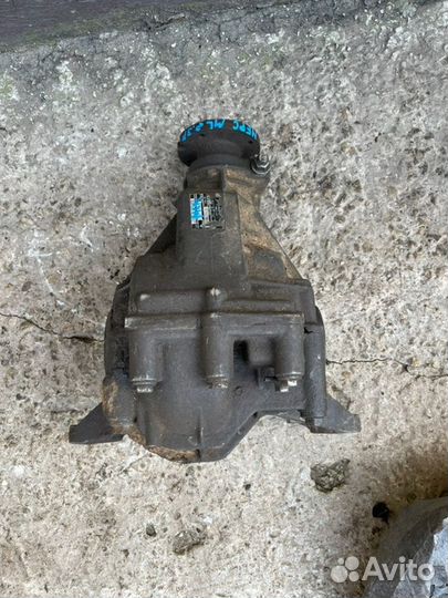Задний редуктор Mercedes Ml 163