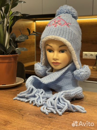 Комплект шапка и шарф для девочки