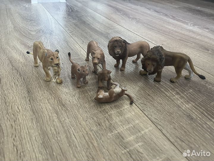 Колекционные игрушки Schleich