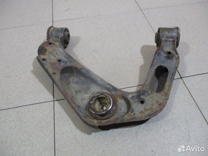 Рычаг передний верхний левый Nissan Navara (D40)