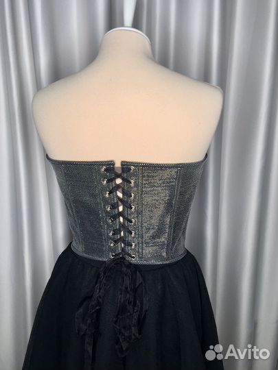 Корсаж до талии на шнуровке