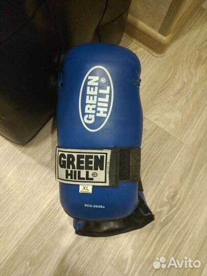 Перчатки для кикбоксинга