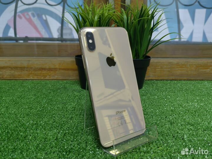 iPhone Xs, 64 ГБ