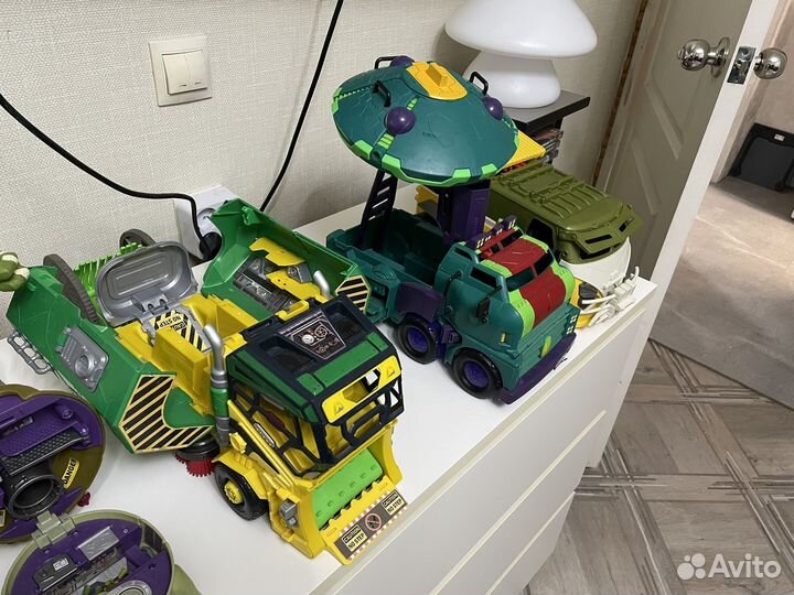 Игрушки Фигурки и транспорт Marvel/DC