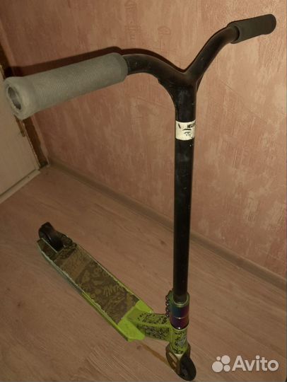 Трюковой самокат кастом парк