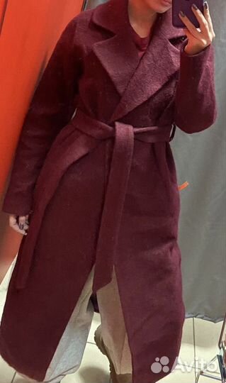 Пальто из натуральной шерсти женское