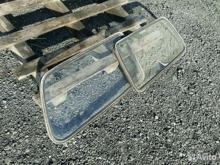 Боковые задние стекла на Ваз 2121 Нива