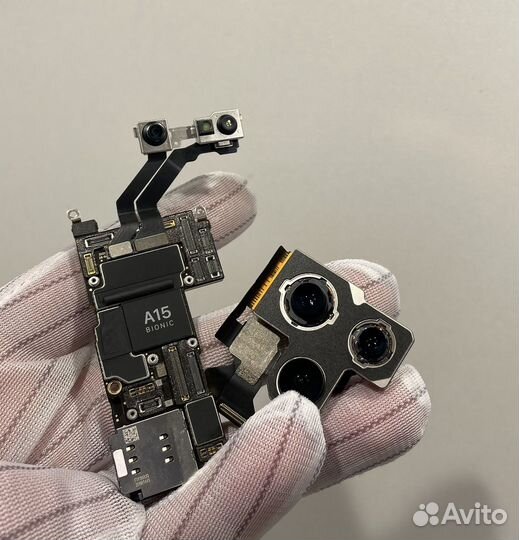 Материнская плата и запчасти iPhone 13 pro max