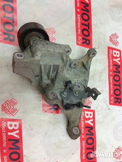 Кронштейн гур Chrysler Grand Voyager 2.8 CRD 2010