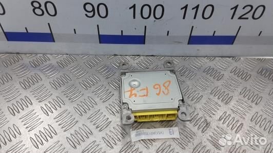 Блок управления airbag infiniti QX56 (86F07OQ01)