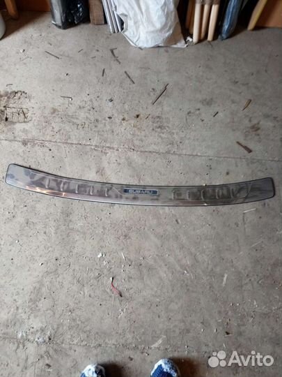 Накладка на порог заднего б-ка Subaru Forester