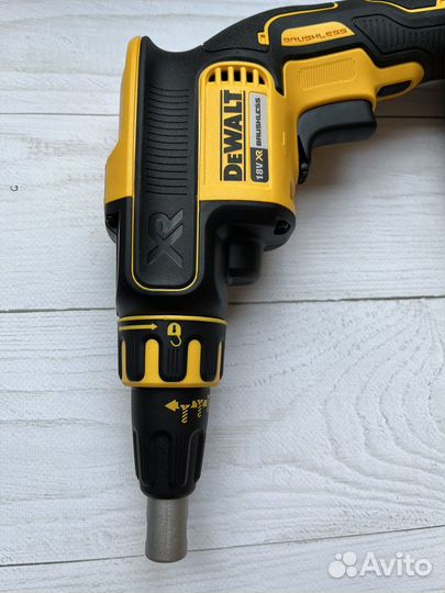 Шуруповерт Dewalt dcf 620