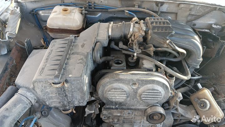 Двигатель Крайслер 2.4