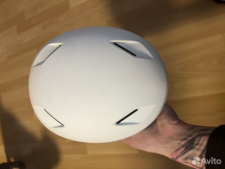 Обменяю горнолыжный шлем М на L (lafor)