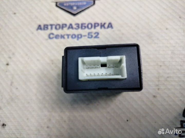 Блок управления штатной камерой Nissan Qashqai J10