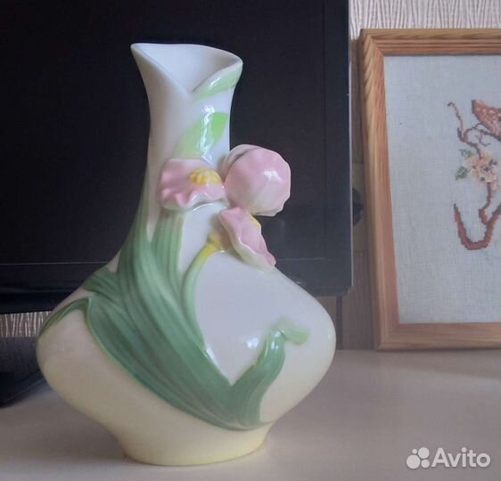 Ваза фарфор (Италия)