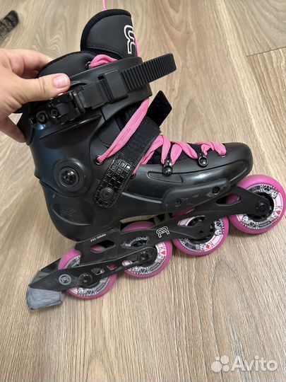 Роликовые коньки женские 37
