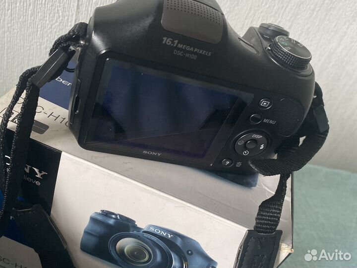 Компактный фотоаппарат