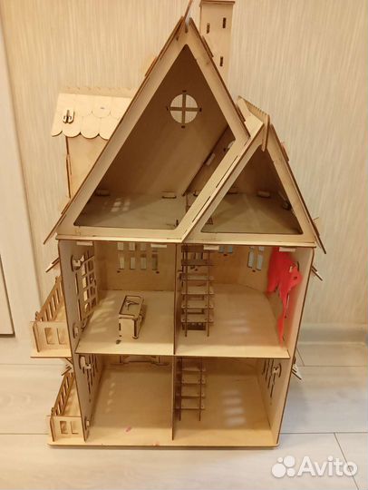 Домик кукольный деревянный
