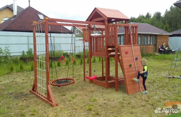 Детская площадка для игры на даче