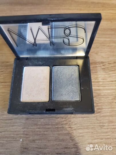 Тени для век Nars