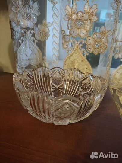 Хрустальная ваза диаметр 16 см