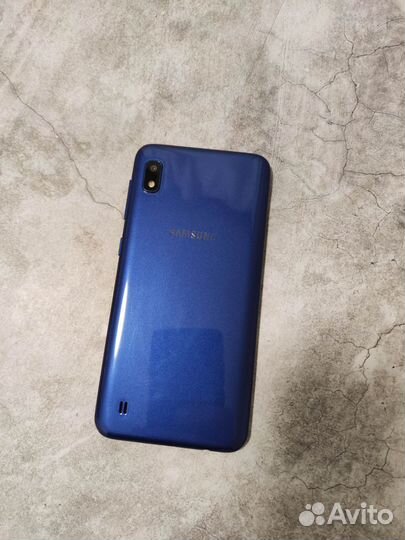 Samsung Galaxy A10, 2/32 ГБ