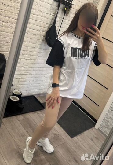 Продам пакет женских вещей