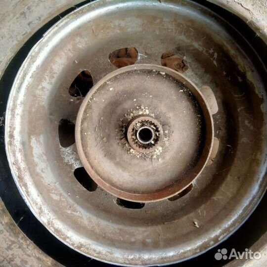 Колесо на мотоцикл урал